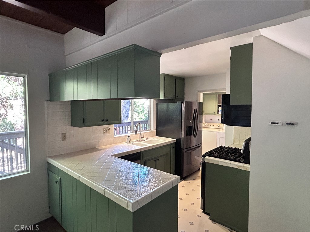 378 Grass Valley Property Photo 4