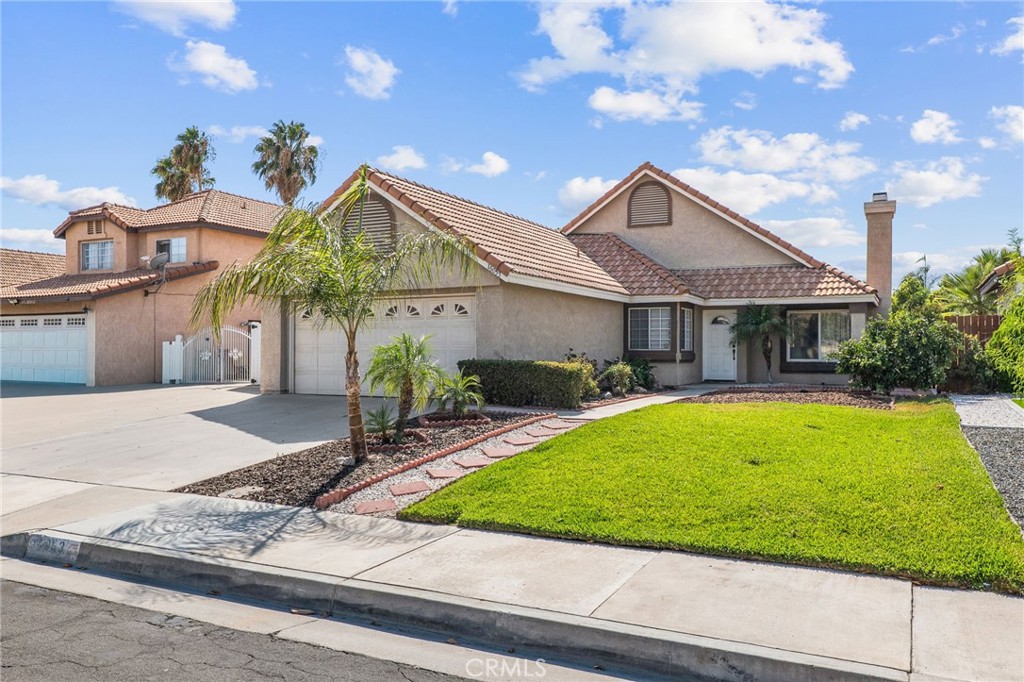 16053 Nippet Lane Property Photo 1