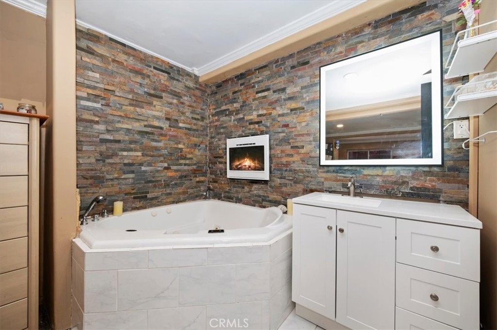 24288 Zurich Drive Property Photo 22
