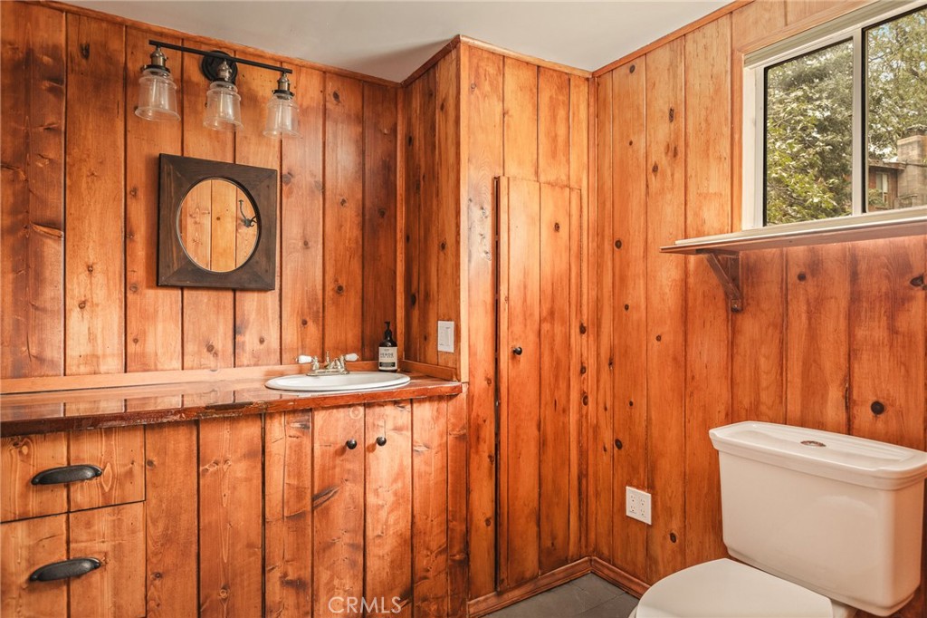 2643 Soutar Property Photo 24