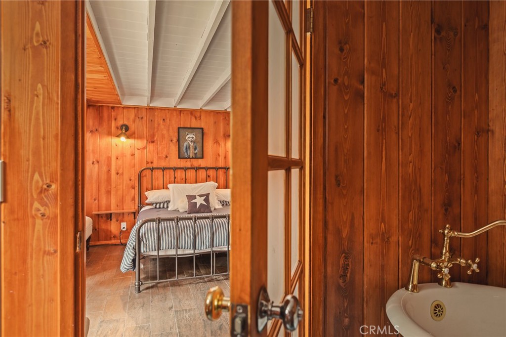 2643 Soutar Property Photo 29