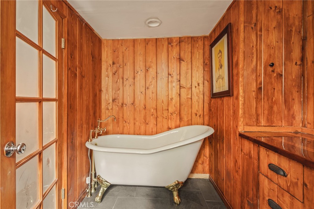 2643 Soutar Property Photo 30