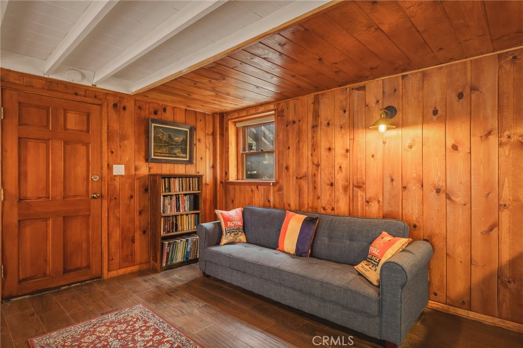 2643 Soutar Property Photo 47