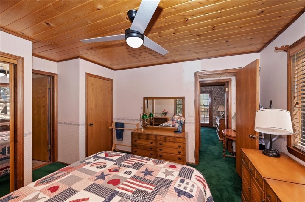 911 Panamint Mountain Property Photo 30