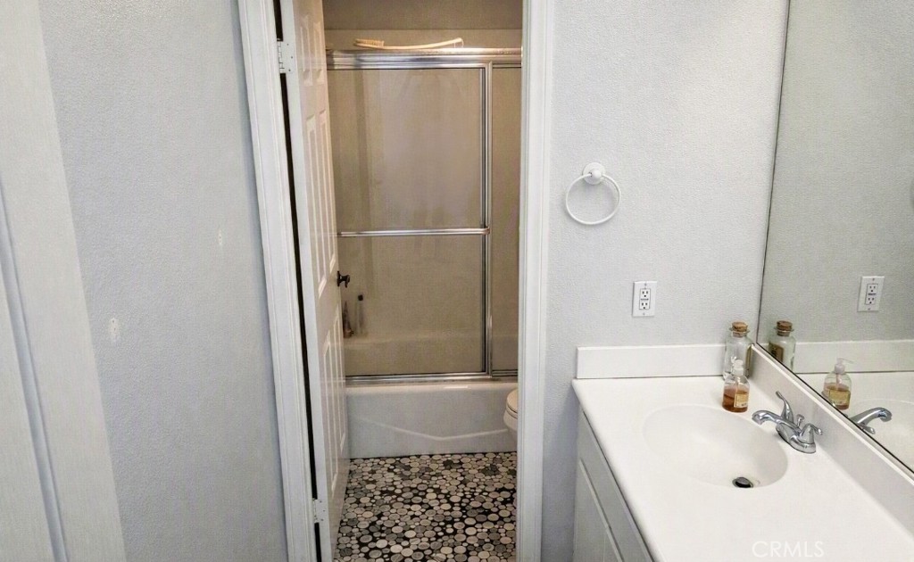 1348 Magnolia Property Photo 25