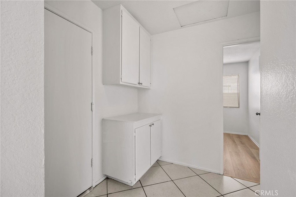 14422 Hillcrest Property Photo 11