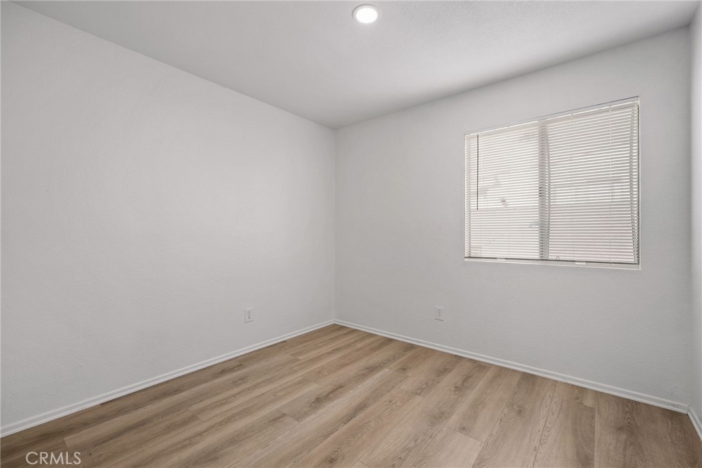 14422 Hillcrest Property Photo 13