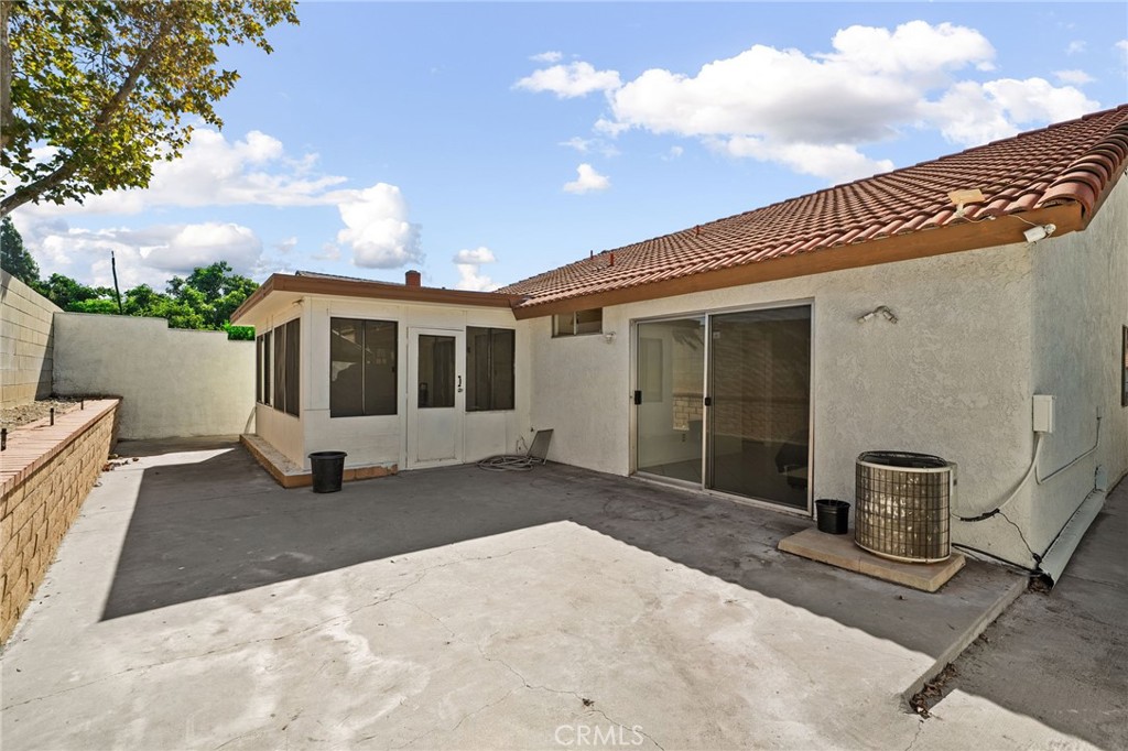 14422 Hillcrest Property Photo 20