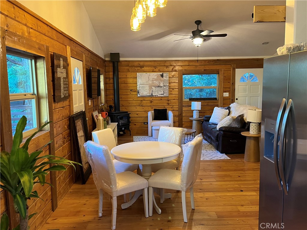 24839 Felsen Drive Property Photo 8