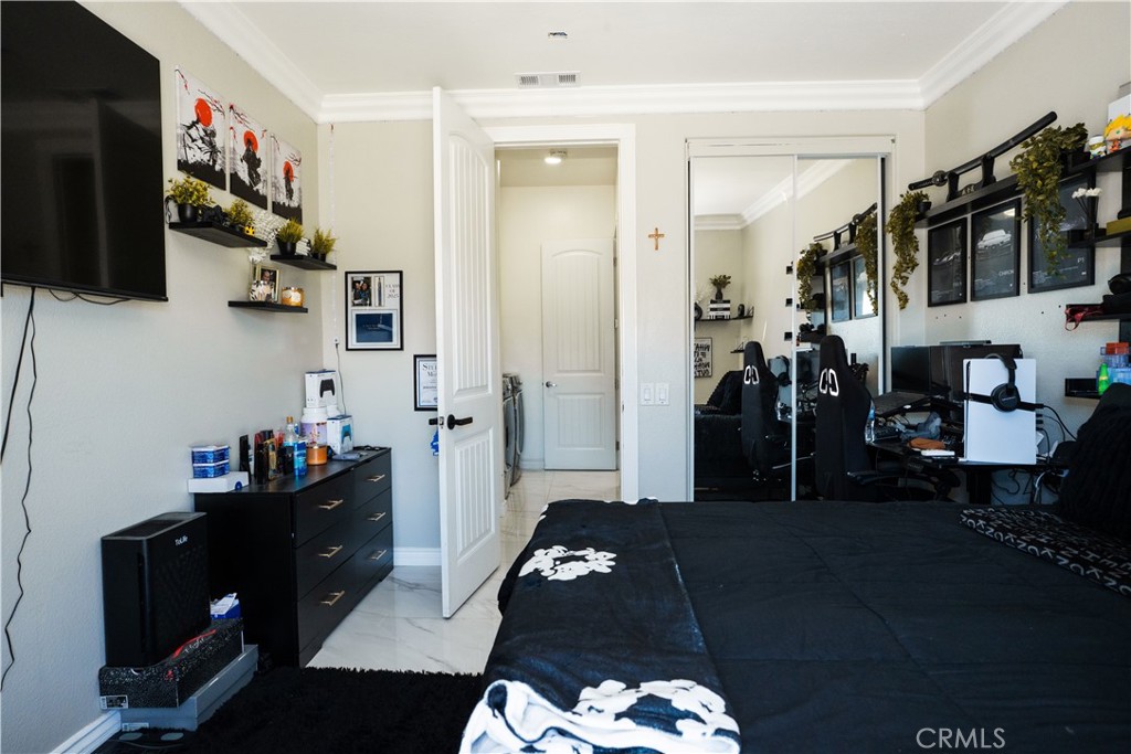 1844 N Arrowhead Avenue Property Photo 27