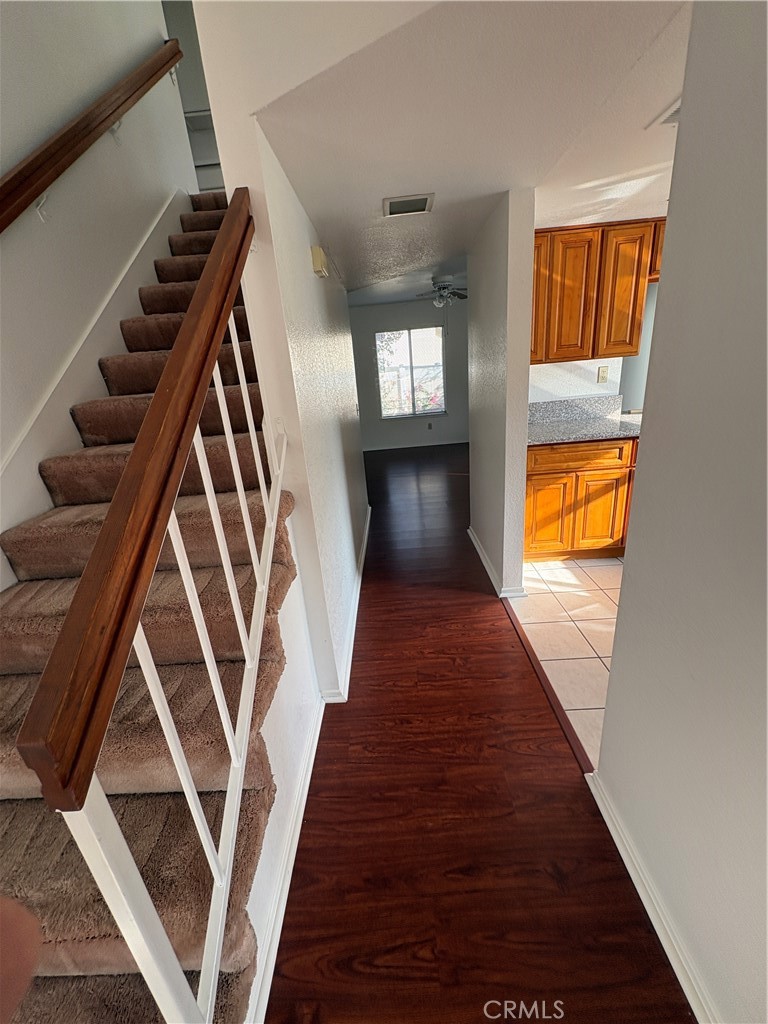 1524 Canterbury Property Photo 2