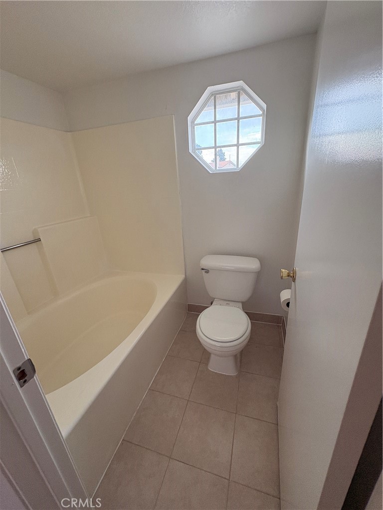 1524 Canterbury Property Photo 14