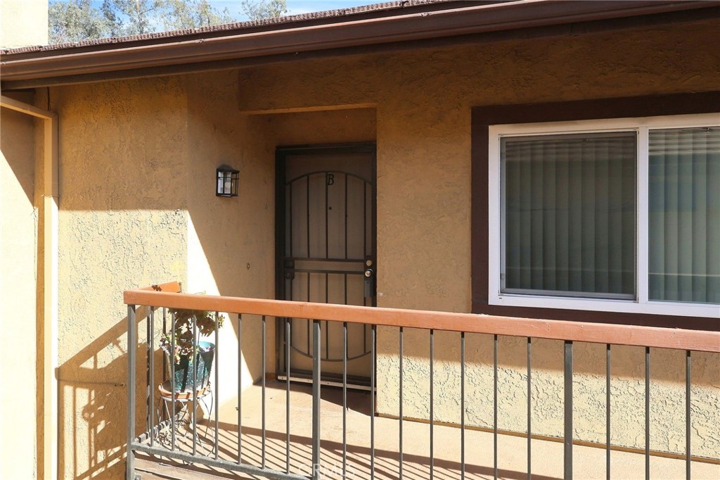 3246 Little Mountain Drive Property Photo 2