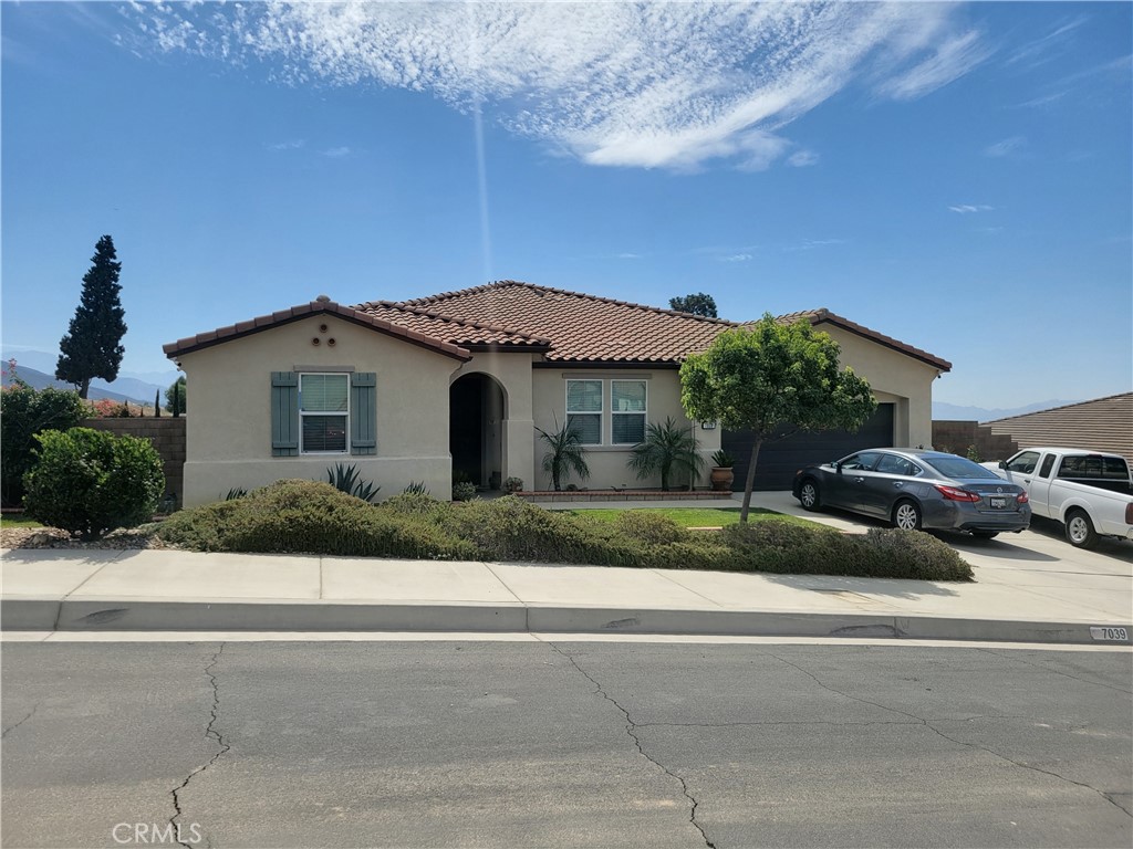 7039 N Antique Street N Property Photo 2