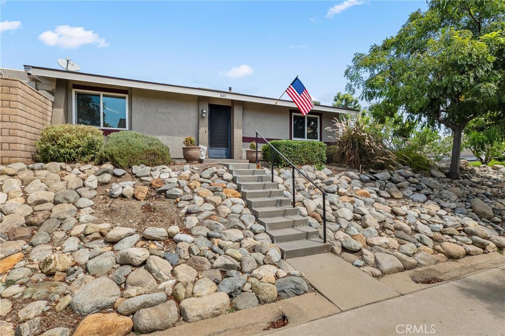 1681 Carmel E Property Photo 2