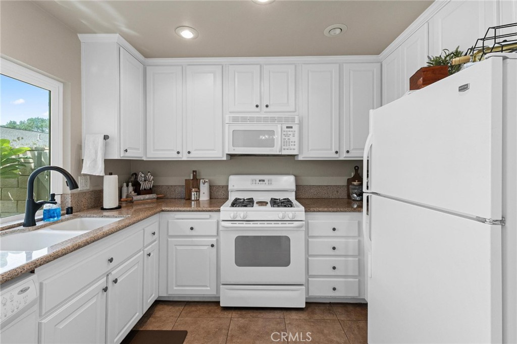1681 Carmel E Property Photo 11
