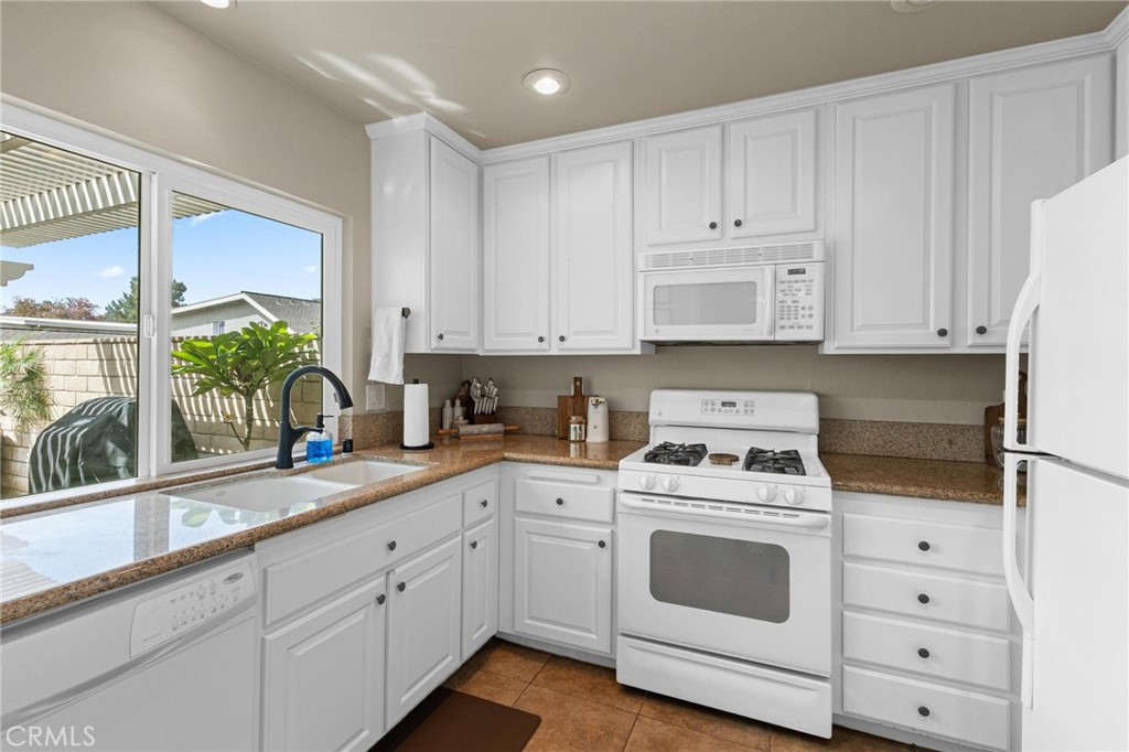 1681 Carmel E Property Photo 12