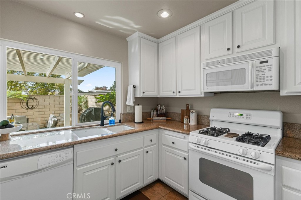 1681 Carmel E Property Photo 13