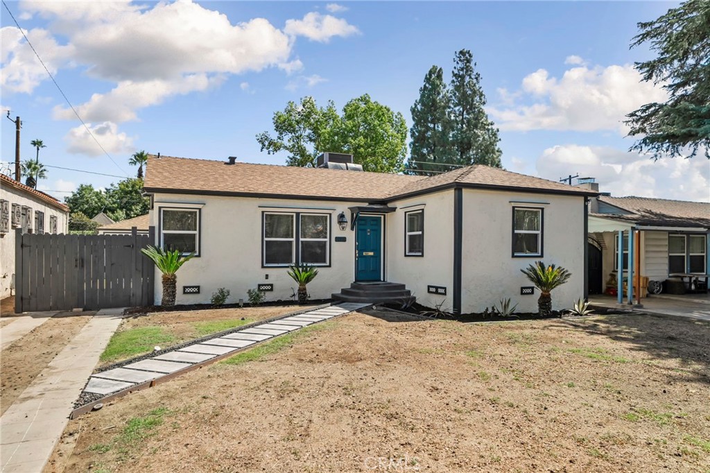3323 N Mayfield Ave Property Photo 1