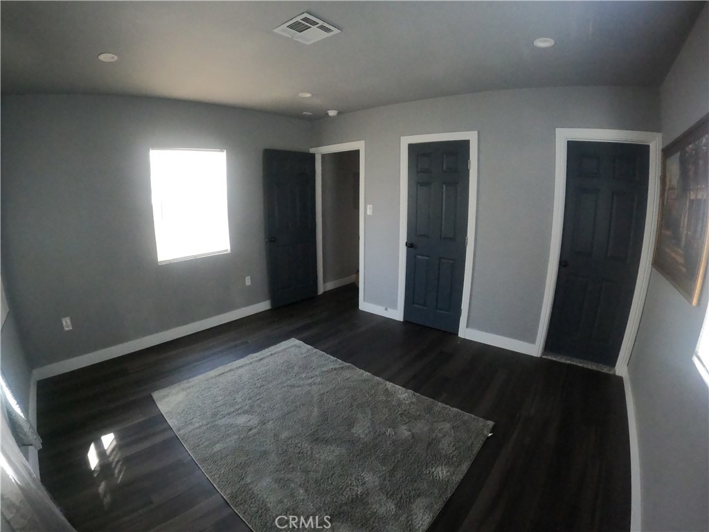 3323 N Mayfield Ave Property Photo 7