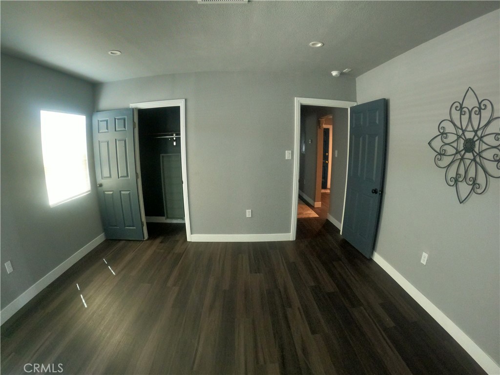 3323 N Mayfield Ave Property Photo 11
