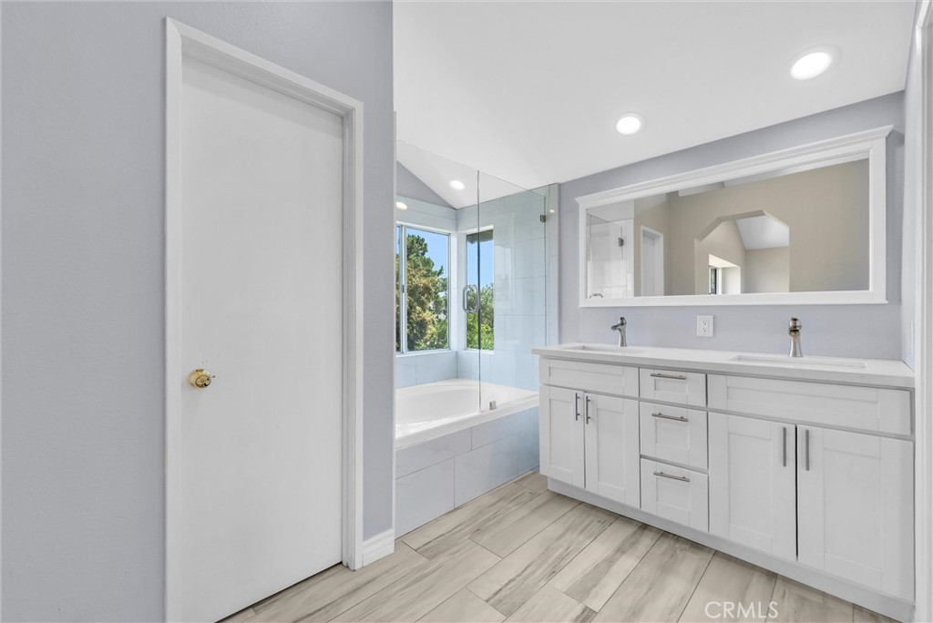 661 La Cumbre Property Photo 21