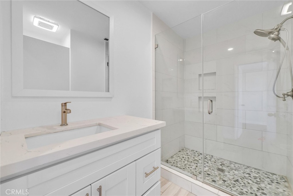 661 La Cumbre Property Photo 23