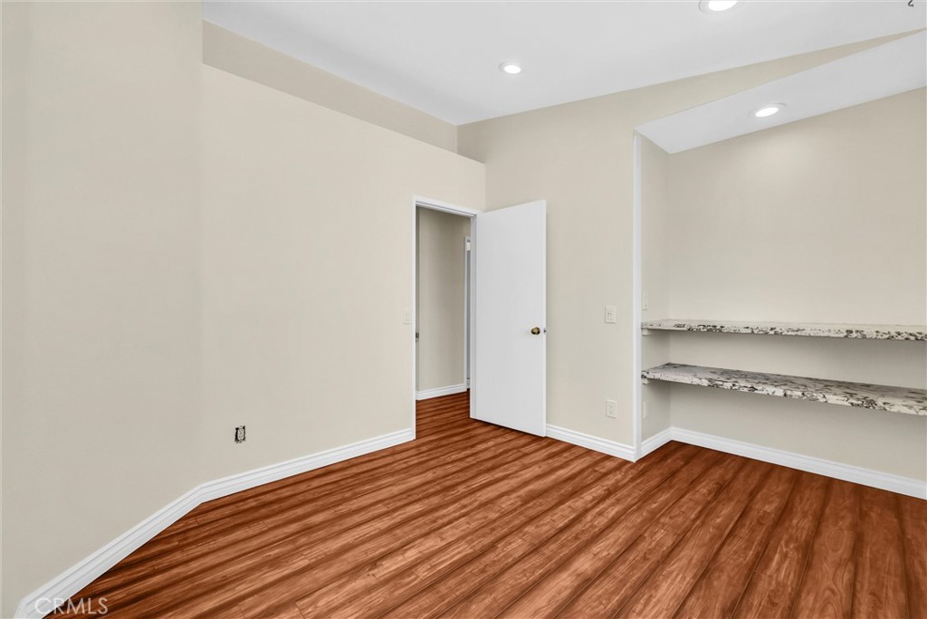 661 La Cumbre Property Photo 26