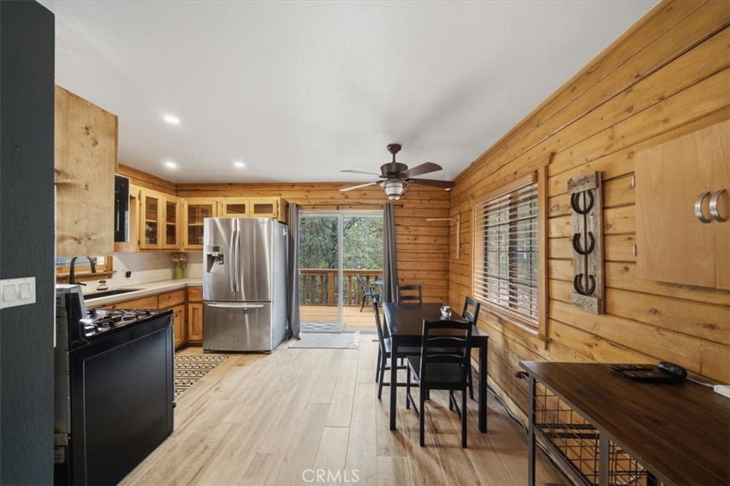849 Highland Property Photo 6