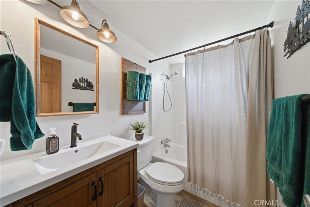 849 Highland Property Photo 21