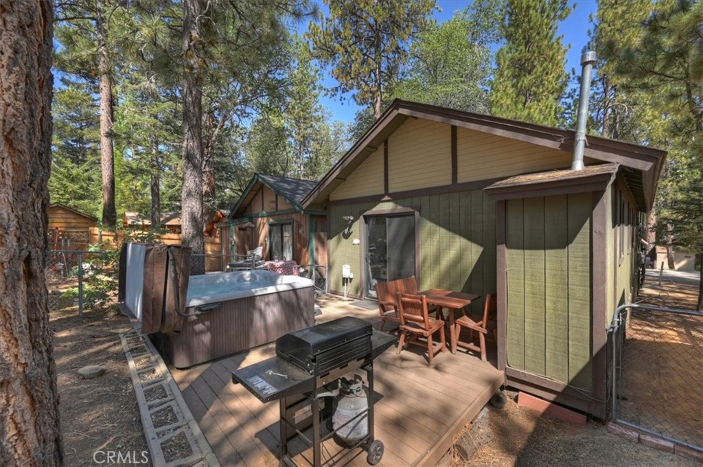 42587 Cedar Property Photo 4