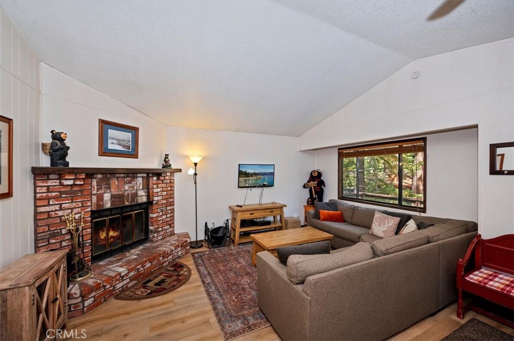 42587 Cedar Property Photo 9