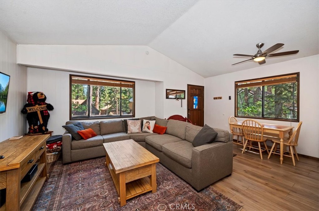 42587 Cedar Property Photo 10