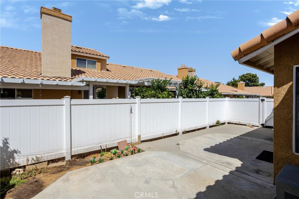 5439 Trevino Way Property Photo 23