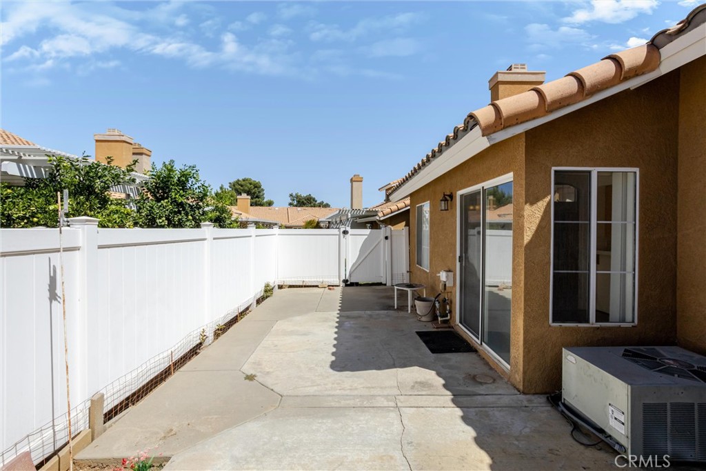 5439 Trevino Way Property Photo 24