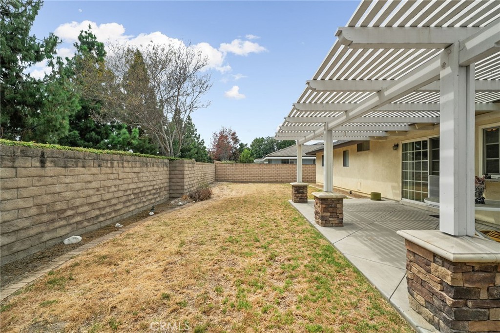 302 Sarah Avenue Property Photo 32