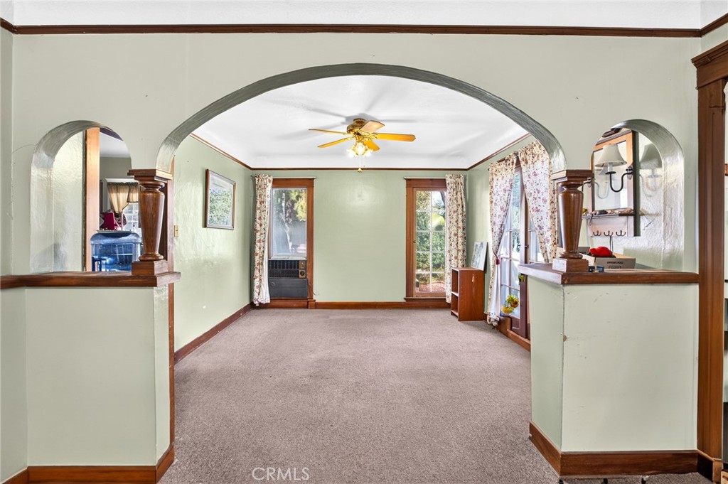 819 College Avenue Property Photo 6