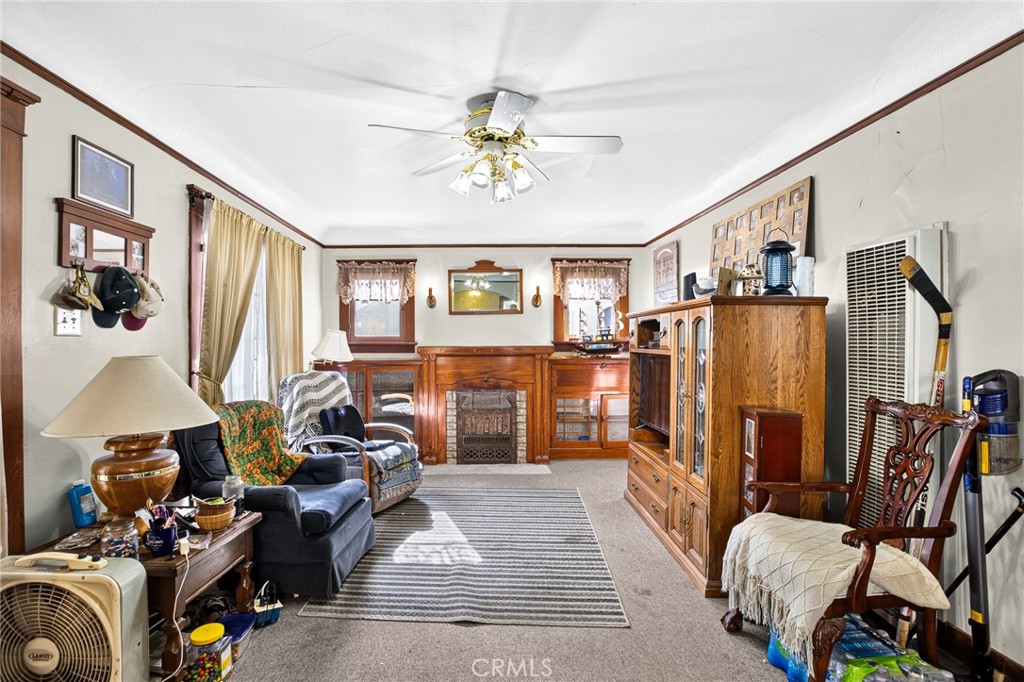 819 College Avenue Property Photo 10
