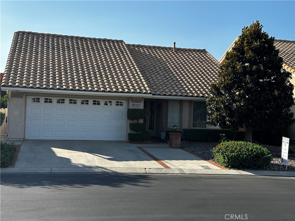 1209 Bel Air Court Property Photo 1