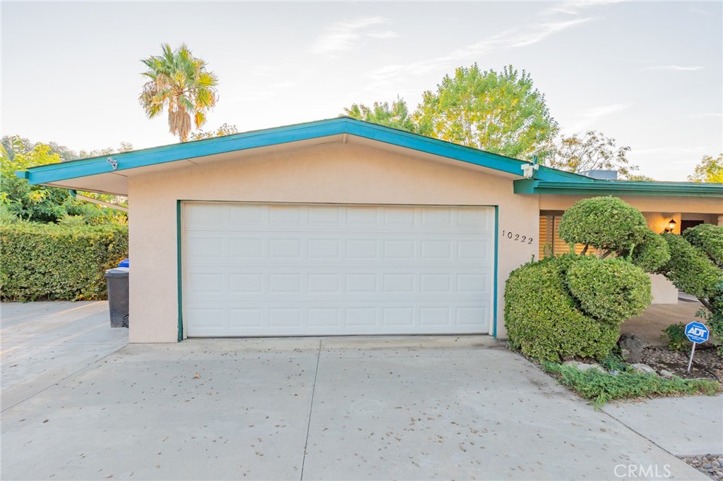 10222 Cherry Croft Dr. Property Photo 5