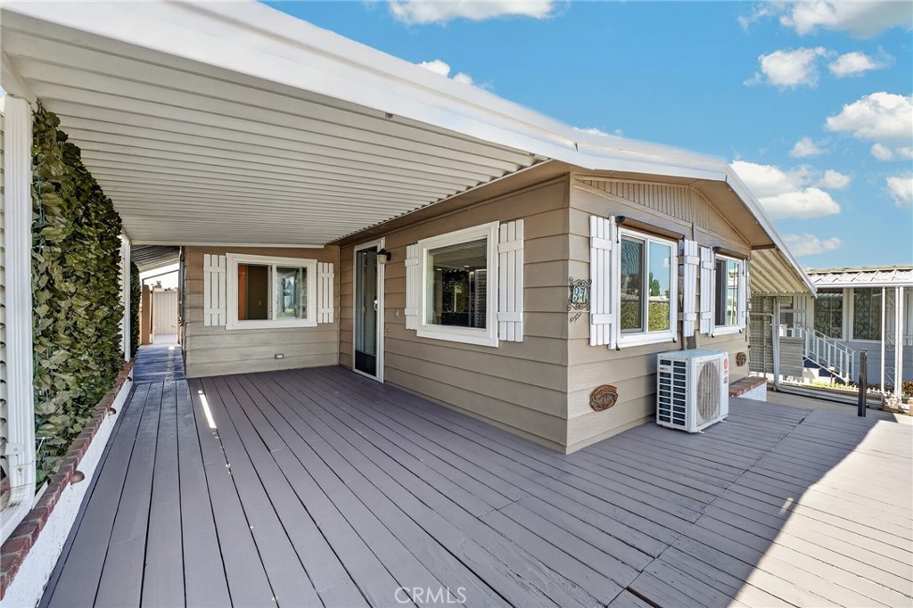 12618 3rd 37 Property Photo 25