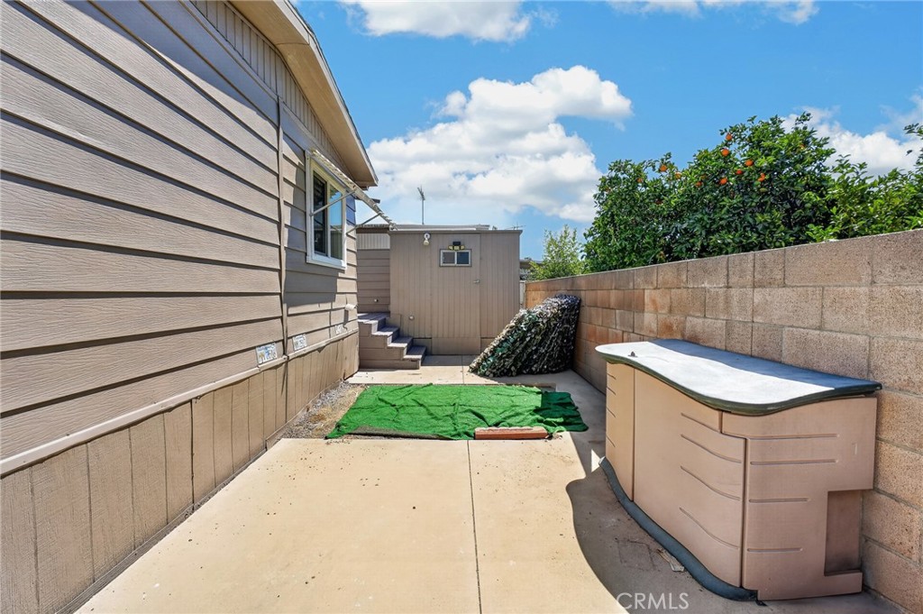 12618 3rd 37 Property Photo 28