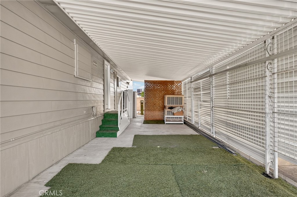 12618 3rd 37 Property Photo 29