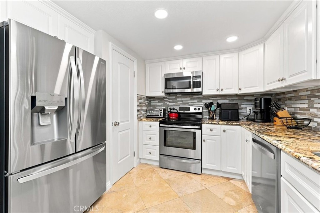 22570 Bass Place 1 Property Photo 15