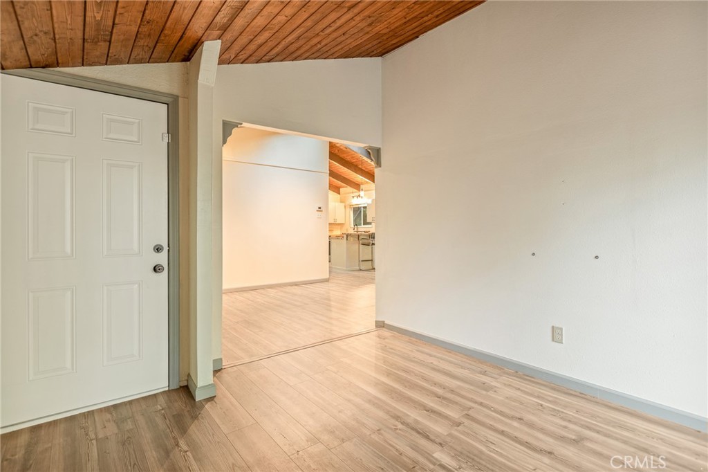 1048 Mercury Property Photo 21