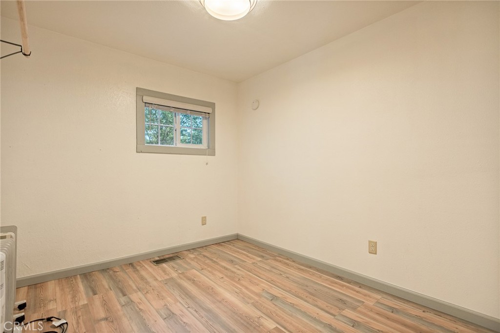 1048 Mercury Property Photo 22