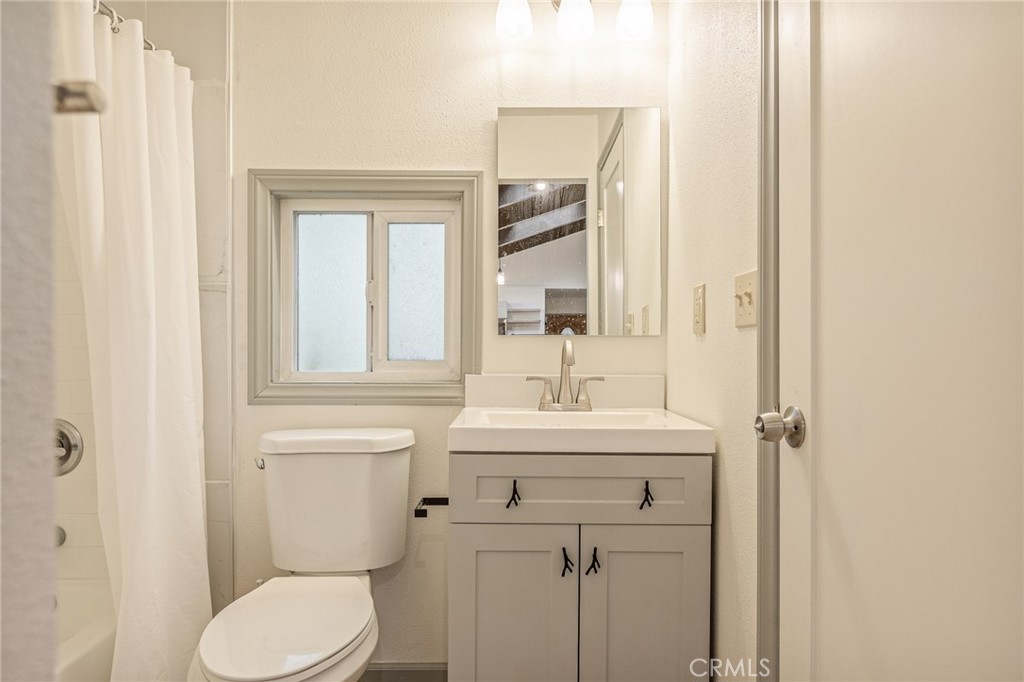1048 Mercury Property Photo 24