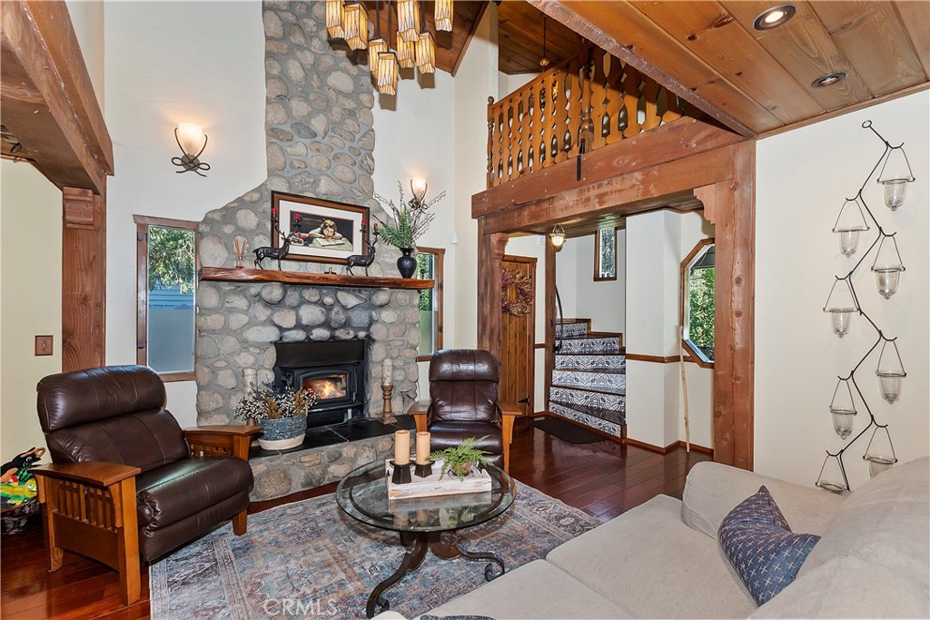 23280 Brookside Road Property Photo 4
