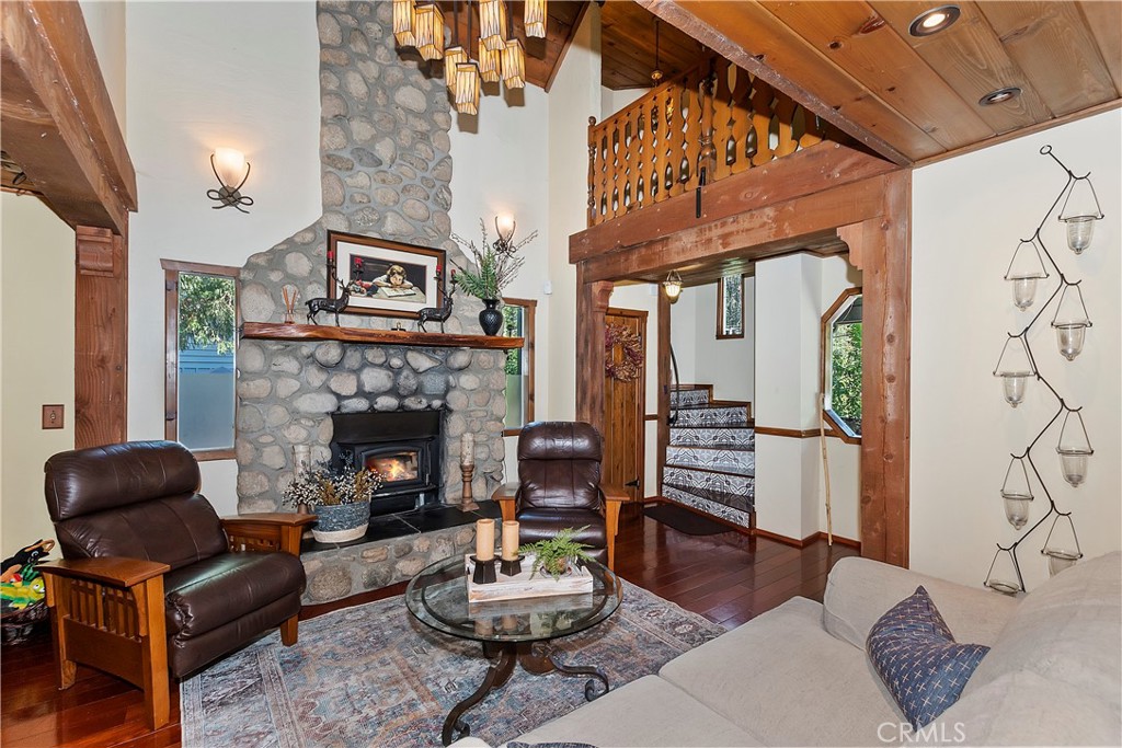 23280 Brookside Road Property Photo 4