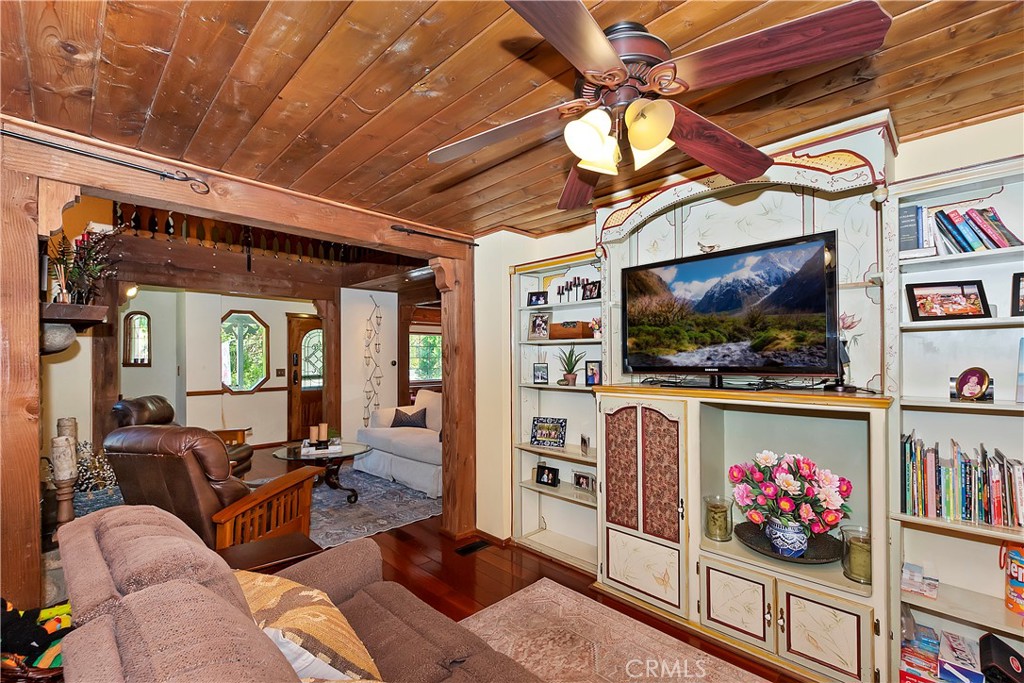 23280 Brookside Road Property Photo 9